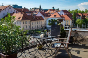 Lovely Lili on a Terrace, Ljubljana